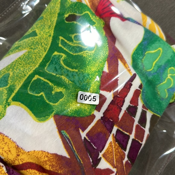 Chico’s Women Colorful Leaves V Neck Tee Size 1/Small - Picture 12 of 12